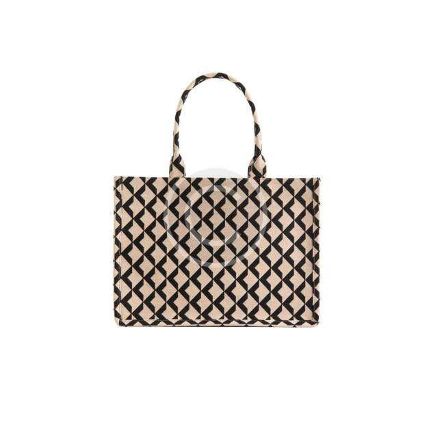 Elegant purse